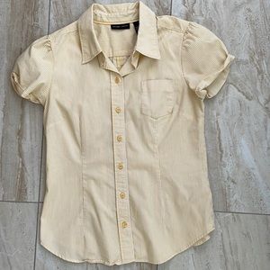 Yellow/ cream stripped button up shirt